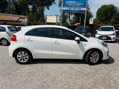 Kia Rio 1.1 CRDi 5p. Cool (8)