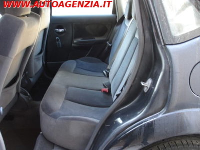 Citroen C3 1.4 HDi 70 Exclusive (11)