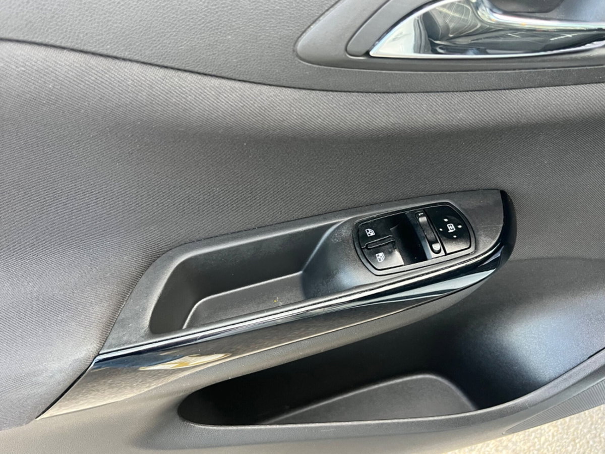 Opel Corsa 1.3 CDTI 95CV F.AP. 3 porte b-color (10)