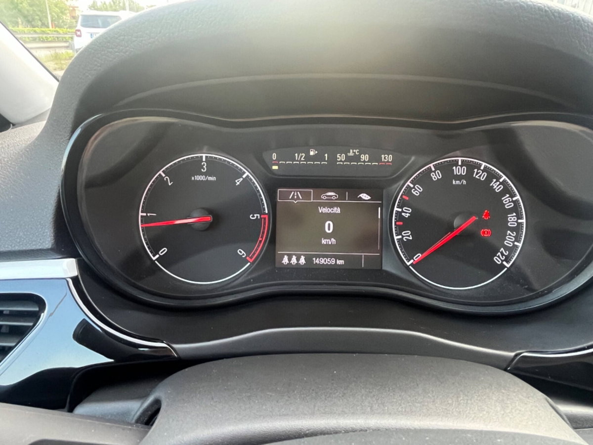 Opel Corsa 1.3 CDTI 95CV F.AP. 3 porte b-color (13)