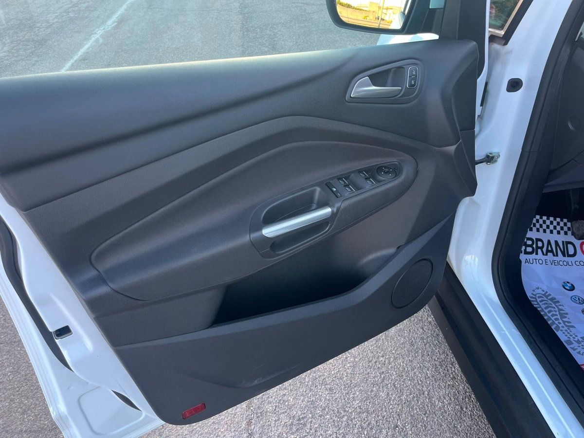 Ford C-Max 1.5 TDCi 120CV Powershift Start&Stop Titanium (11)