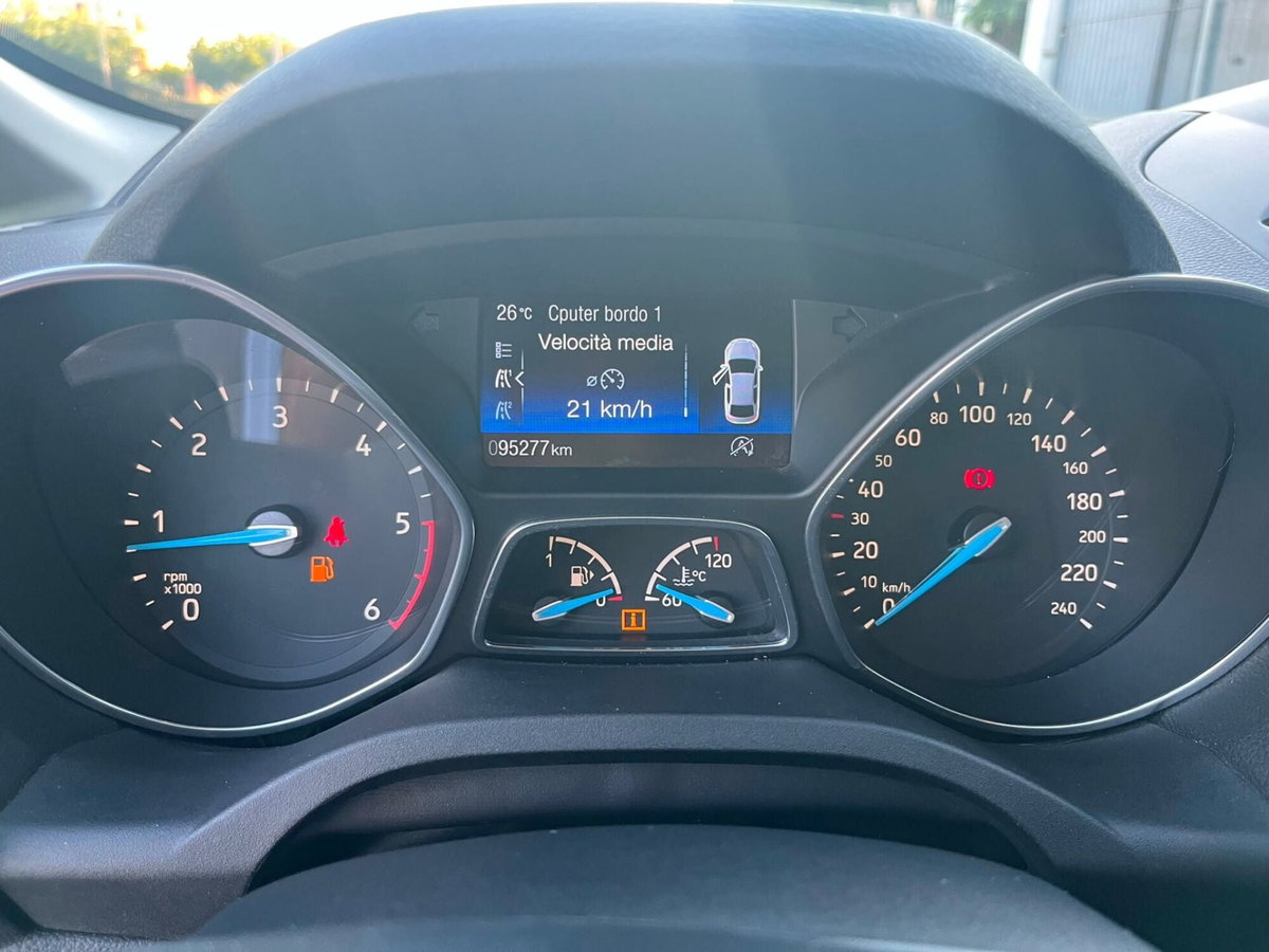 Ford C-Max 1.5 TDCi 120CV Powershift Start&Stop Titanium (13)