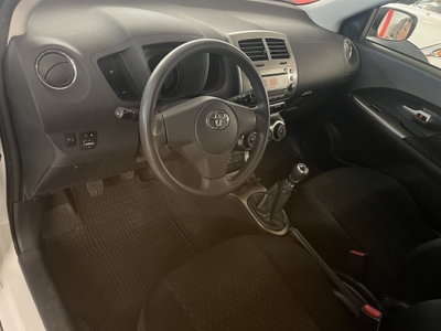 Toyota Urban Cruiser Cruiser 1.D-4D AWD (5)