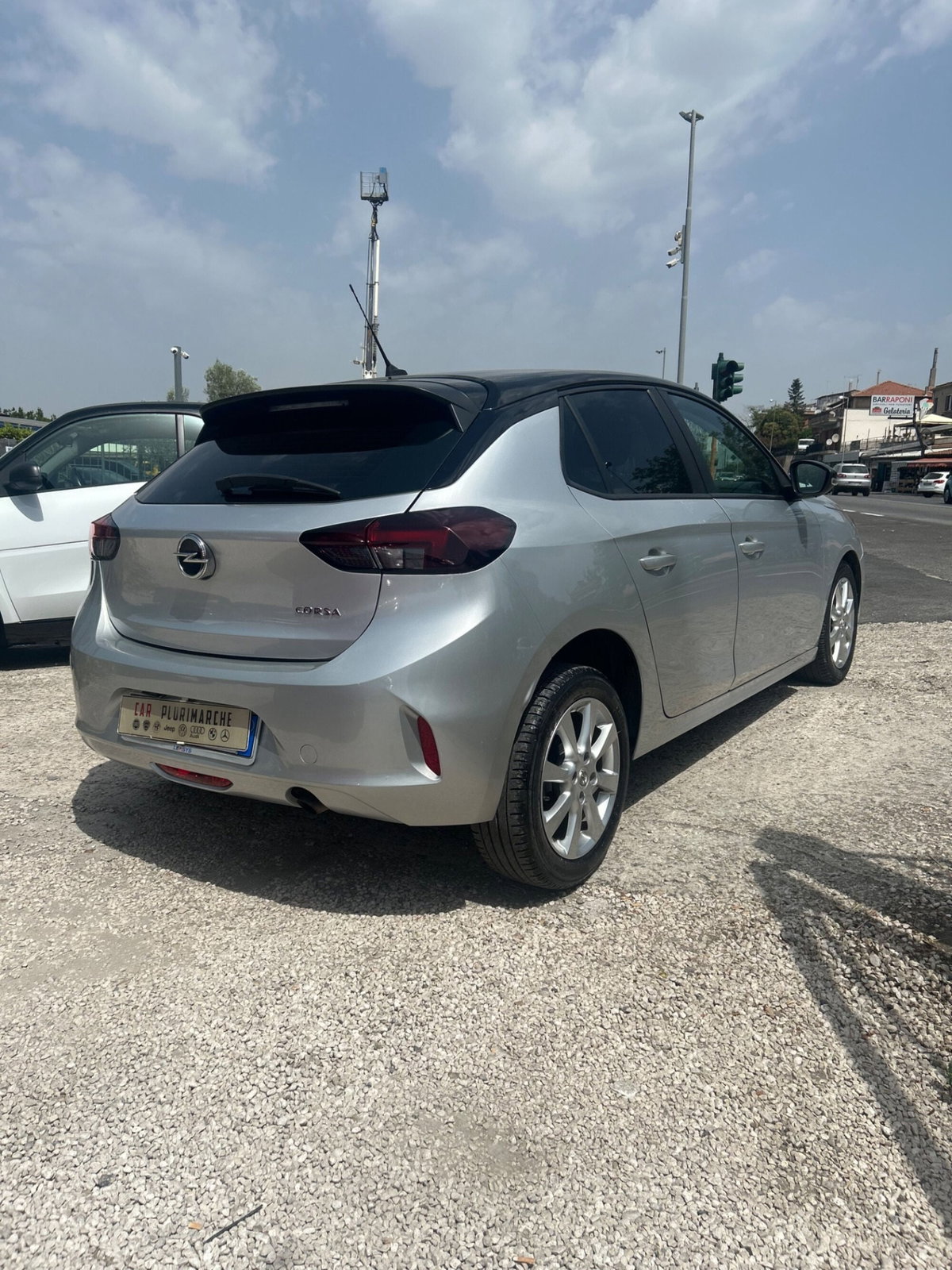 Opel Corsa 1.2 Edition (3)