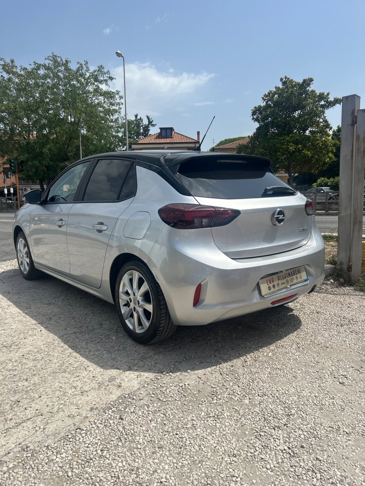 Opel Corsa 1.2 Edition (4)