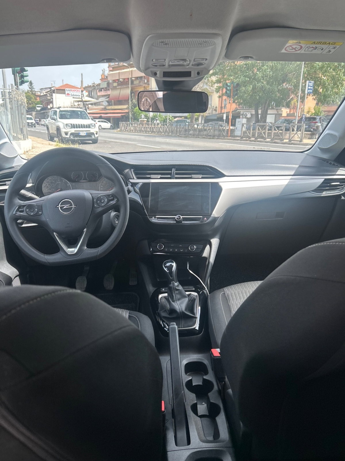 Opel Corsa 1.2 Edition (6)