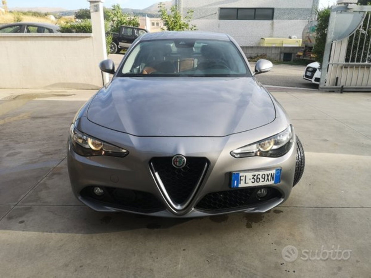 Alfa Romeo Giulia 2.2 Turbodiesel 180 CV AT8 Super (3)