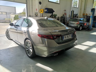 Alfa Romeo Giulia 2.2 Turbodiesel 150 CV AT8 Business (11)