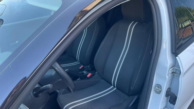 Opel Corsa 1.2 Design & Tech (6)