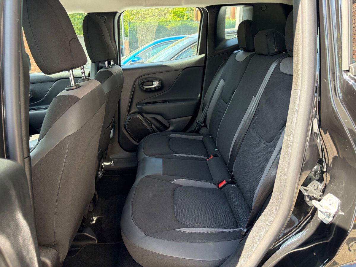 Jeep Renegade 1.5 Turbo T4 MHEV Limited (5)