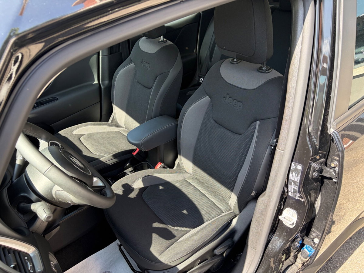 Jeep Renegade 1.5 Turbo T4 MHEV Limited (9)