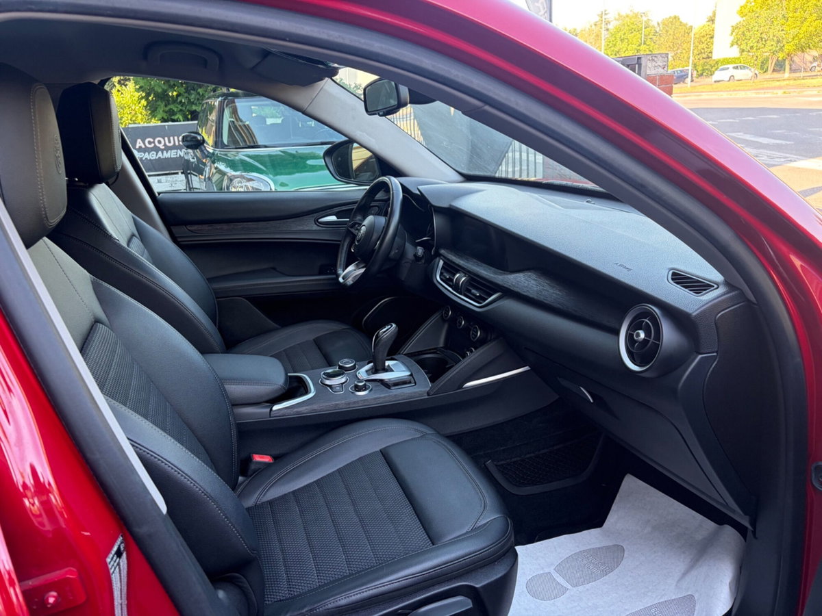 Alfa Romeo Stelvio Stelvio 2.2 Turbodiesel 190 CV AT8 RWD Executive (7)