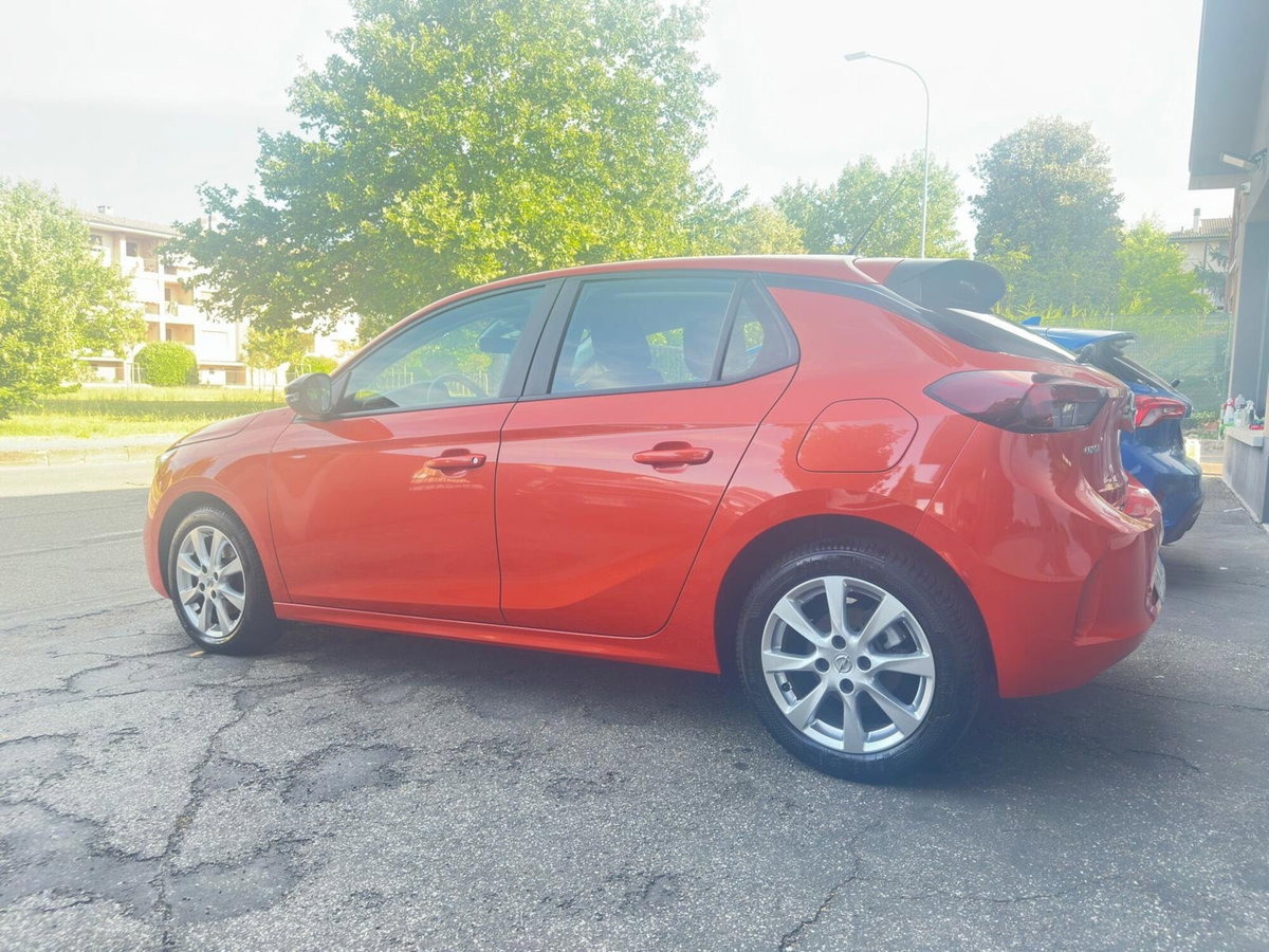 Opel Corsa 1.5 D 100 CV Edition (6)
