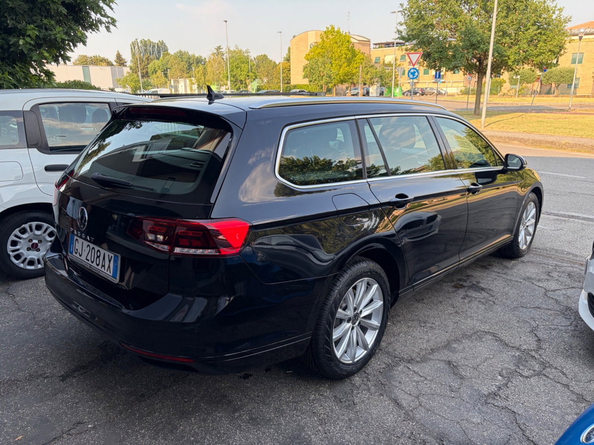 Volkswagen Passat Variant 2.0 TDI SCR EVO DSG Business (5)
