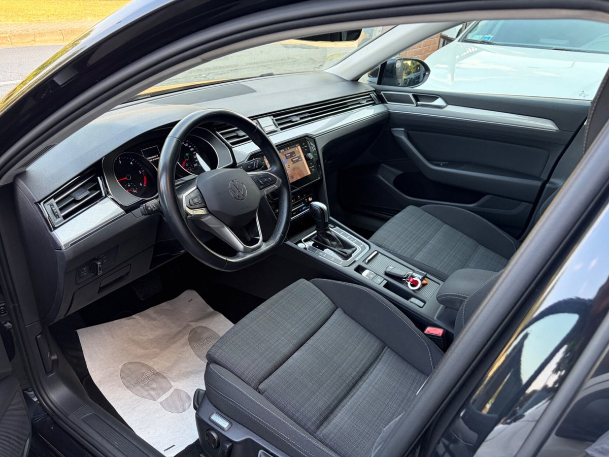 Volkswagen Passat Variant 2.0 TDI SCR EVO DSG Business (6)