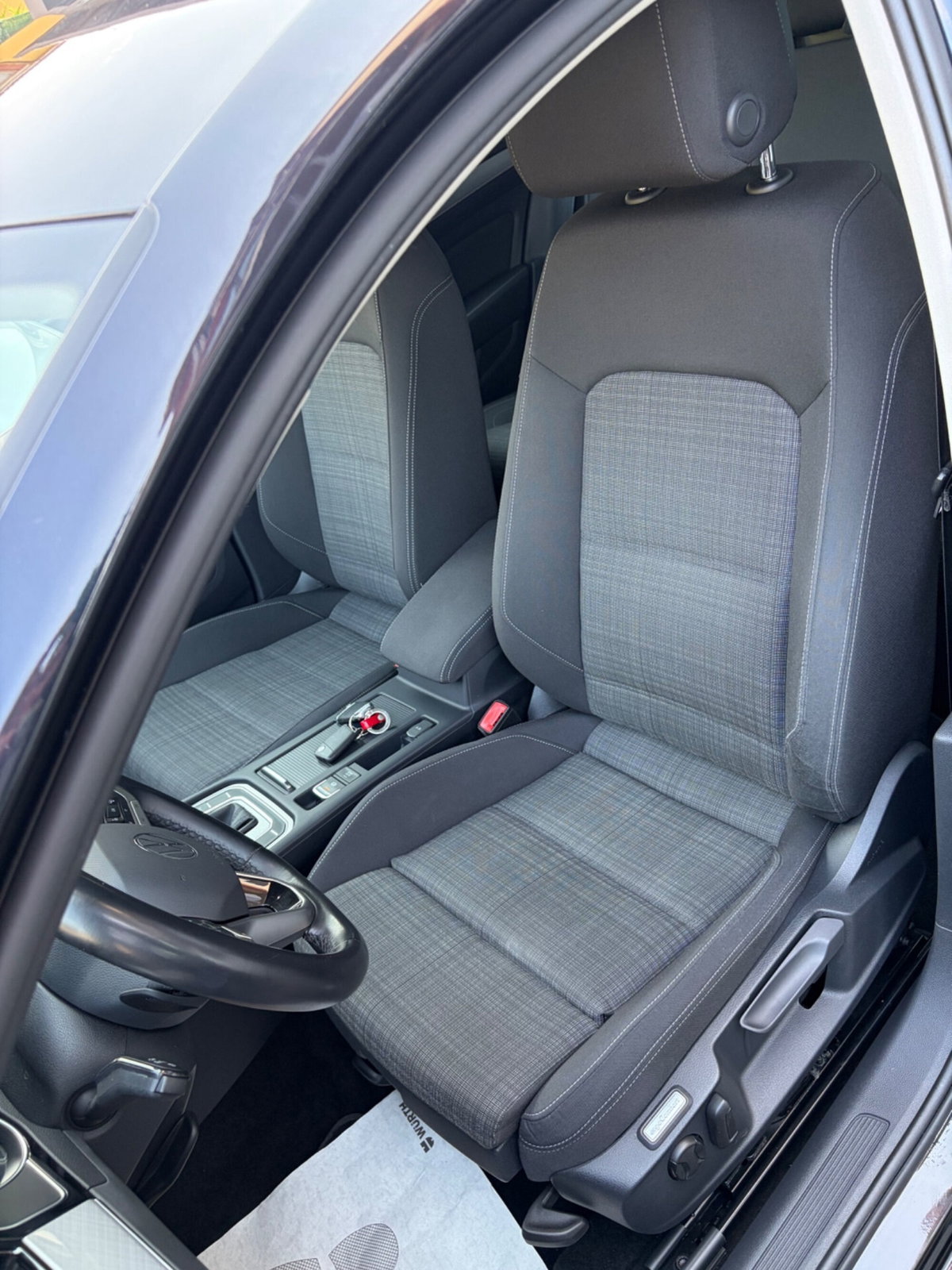 Volkswagen Passat Variant 2.0 TDI SCR EVO DSG Business (7)