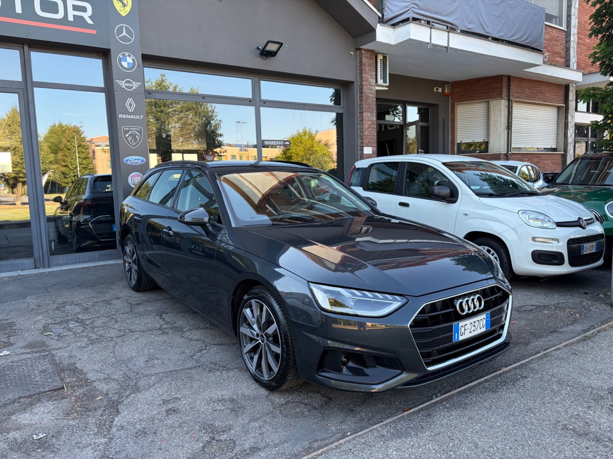 Audi A4 Avant 35 TDI/163 CV S tronic Business Advanced (3)