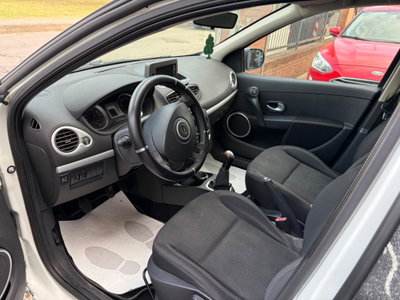 Renault Clio 1.2 16V 5 porte GPL Dynamique (11)