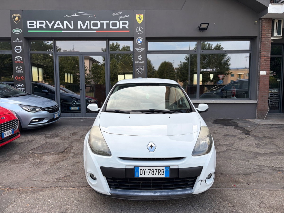 Renault Clio 1.2 16V 5 porte GPL Dynamique (2)