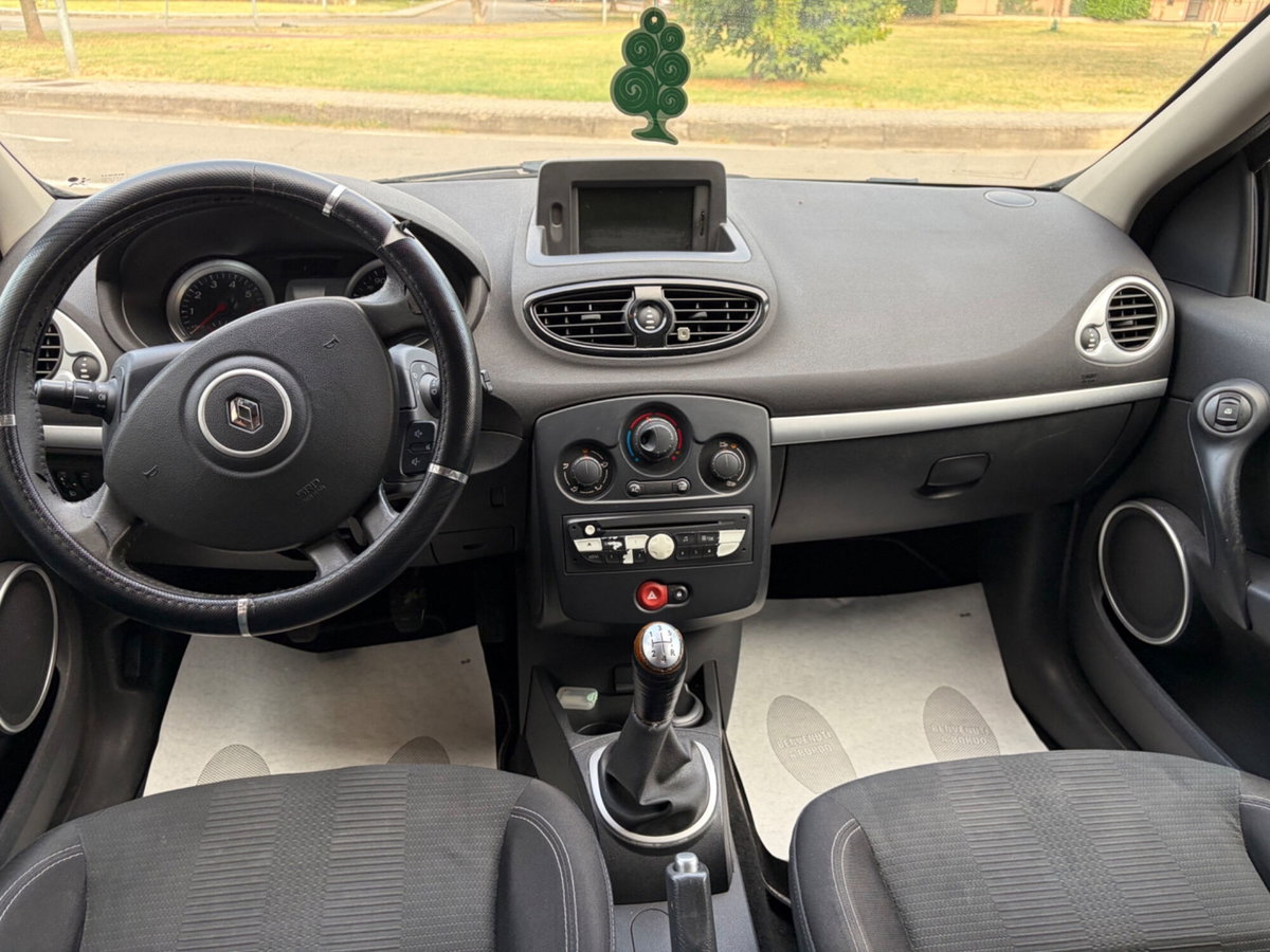Renault Clio 1.2 16V 5 porte GPL Dynamique (7)