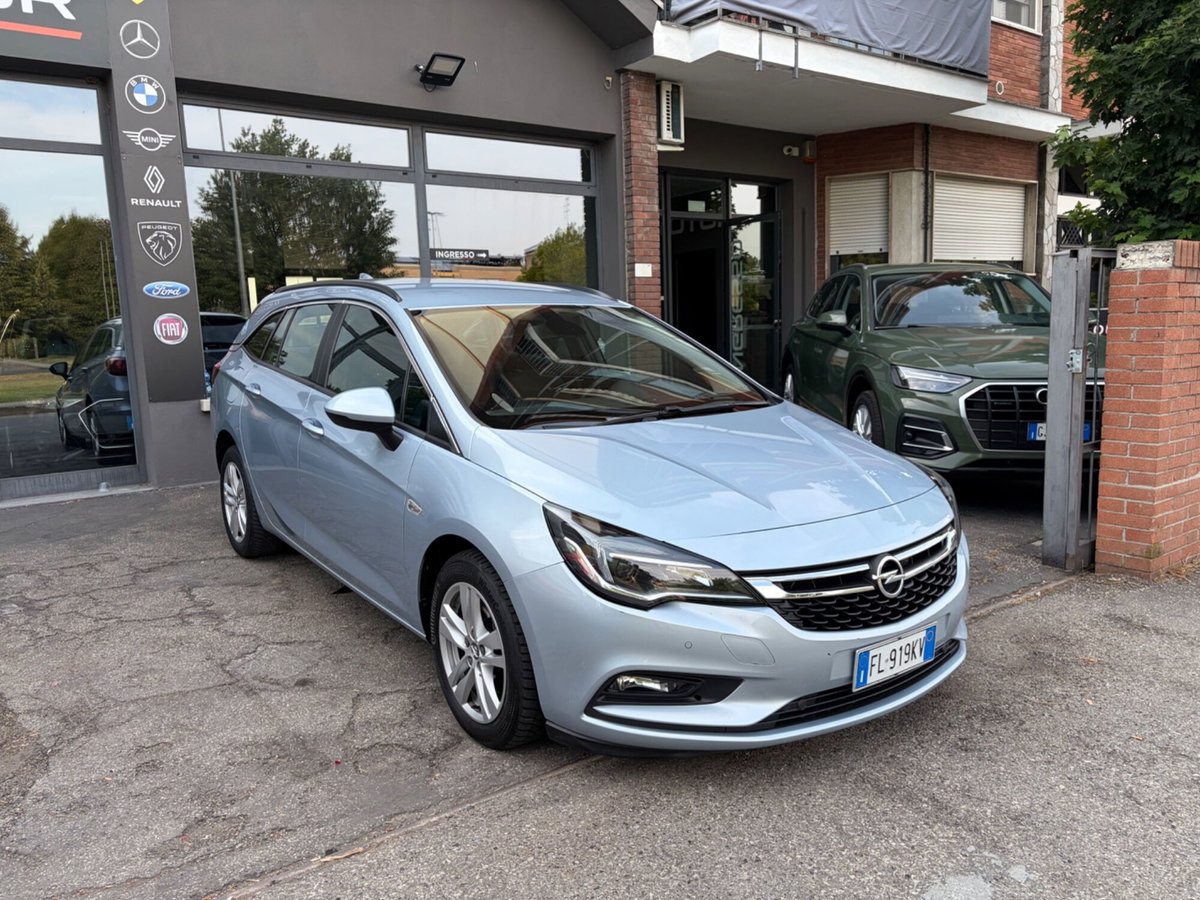 Opel Astra Station Wagon 1.6 CDTi 136CV Start&Stop Sports Innovation (3)