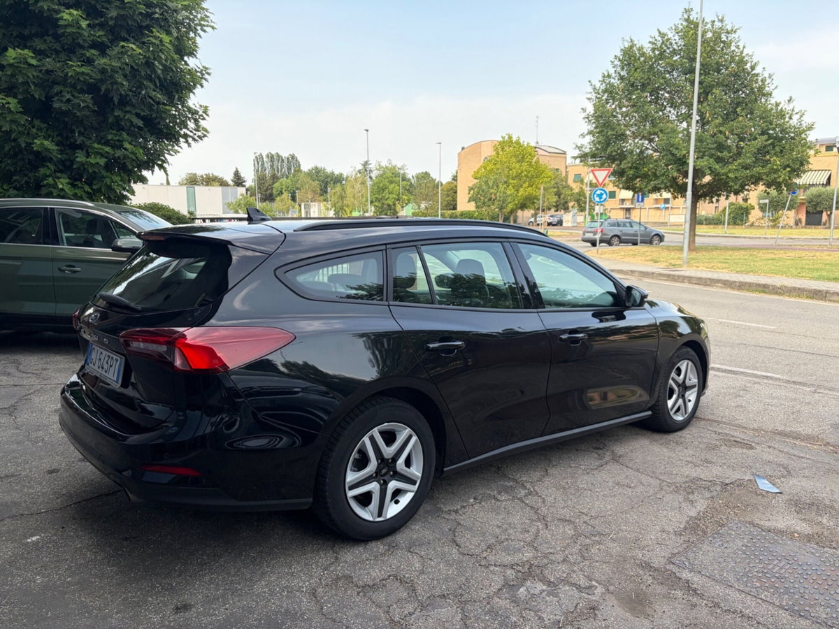 Ford Focus Station Wagon 1.5 EcoBlue 120 CV automatico SW Business (4)