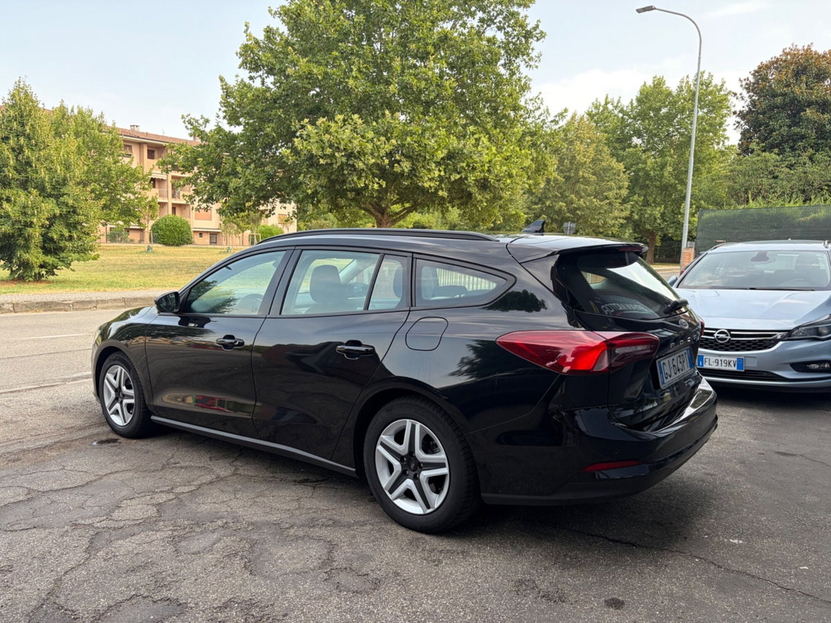 Ford Focus Station Wagon 1.5 EcoBlue 120 CV automatico SW Business (5)