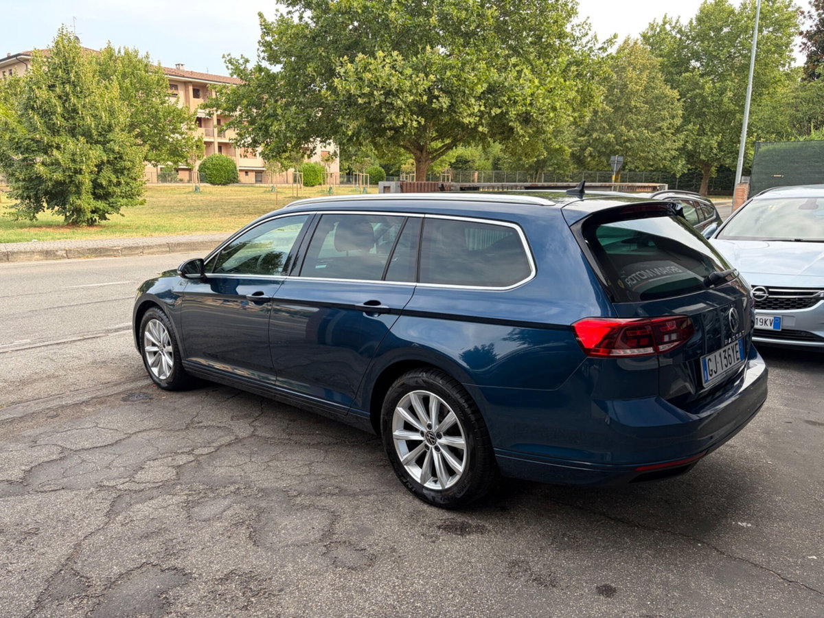 Volkswagen Passat Variant 2.0 TDI SCR EVO DSG Business (5)