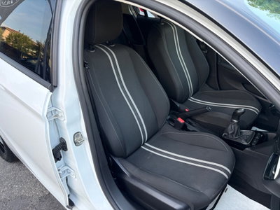 Opel Corsa 1.2 Design & Tech (10)