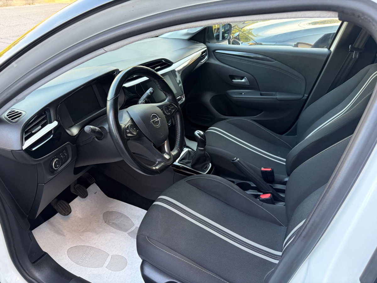 Opel Corsa 1.2 Design & Tech (8)