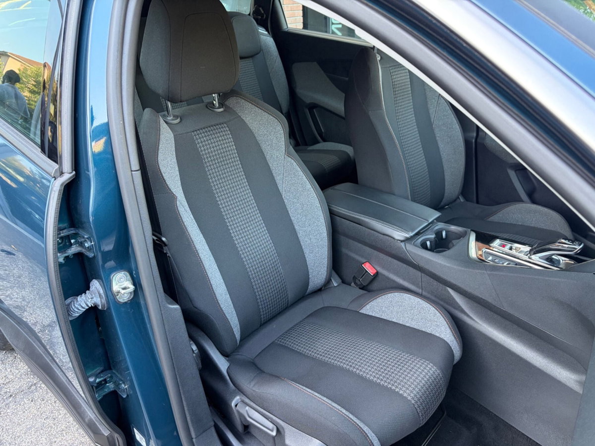 Peugeot 5008 1.5 bluehdi Active Pack s&s 130cv eat8 (12)