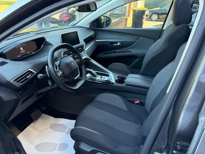 Peugeot 5008 BlueHDi 130 S&S Allure (11)
