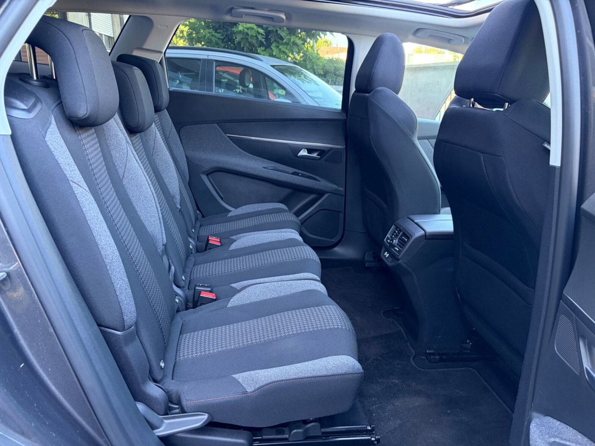 Peugeot 5008 BlueHDi 130 S&S Allure (15)
