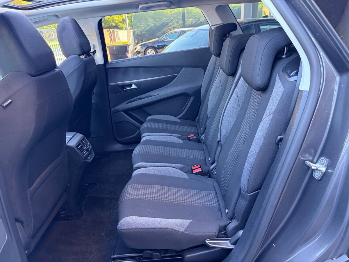 Peugeot 5008 BlueHDi 130 S&S Allure (7)