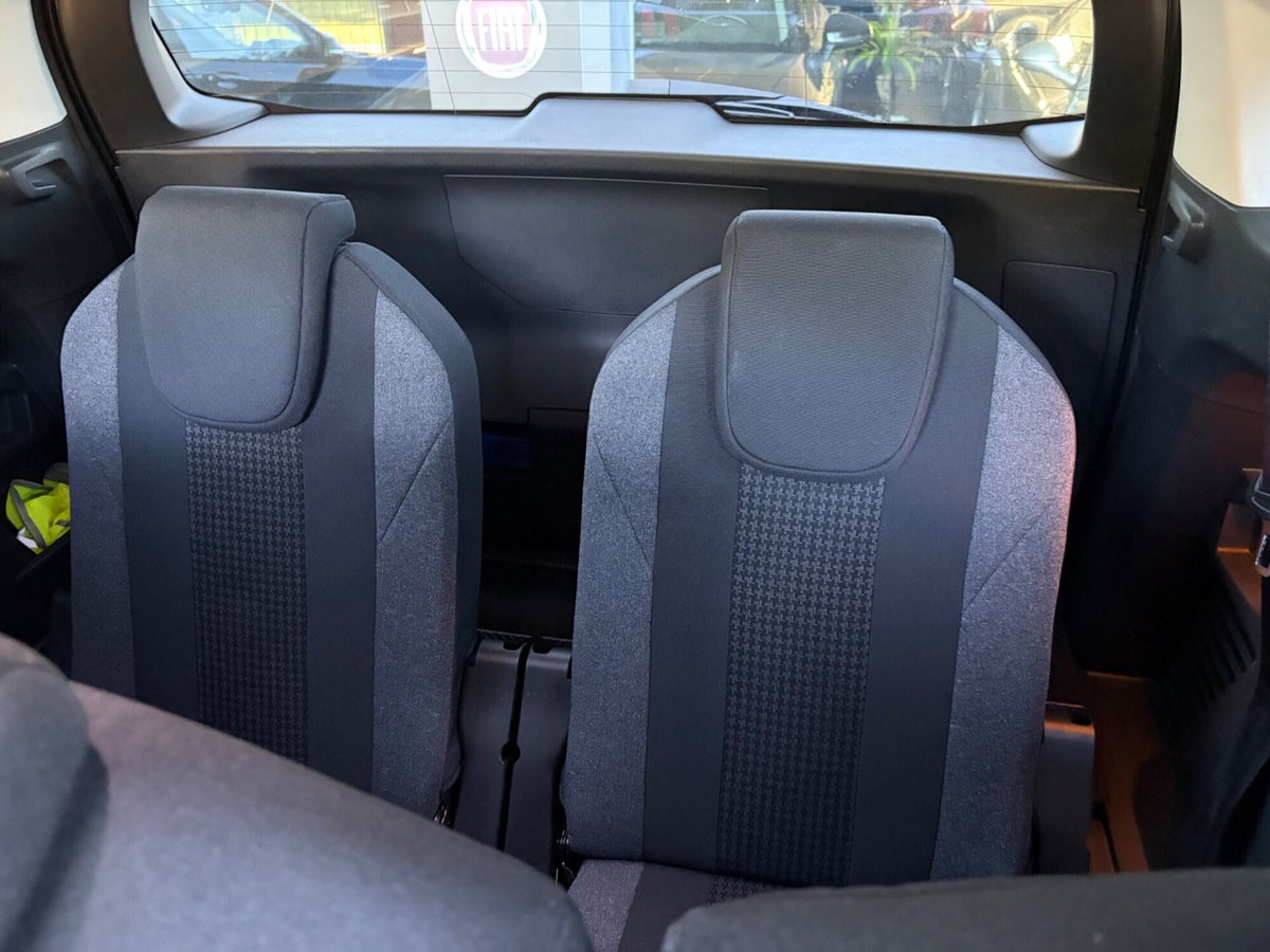 Peugeot 5008 BlueHDi 130 S&S Allure (9)