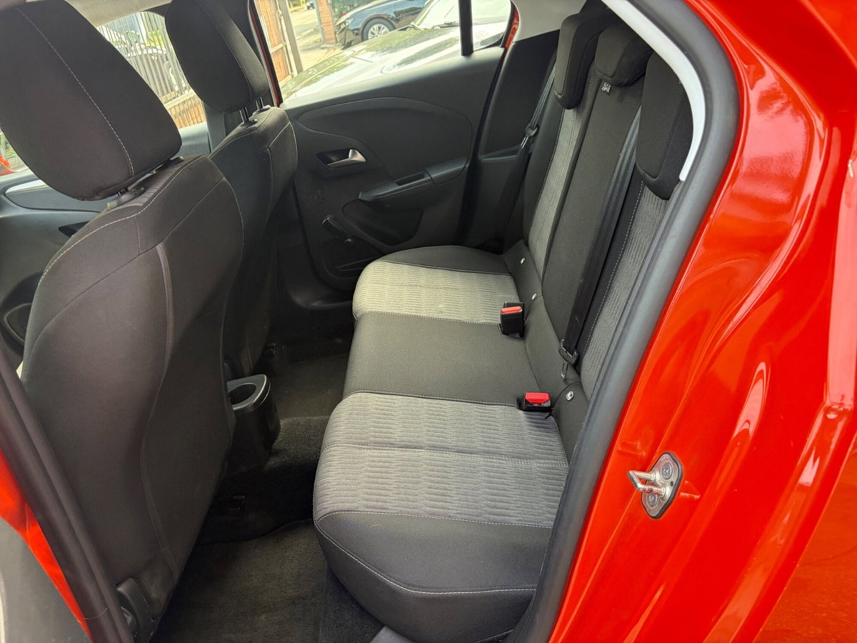 Opel Corsa 1.5 D 100 CV Edition (6)