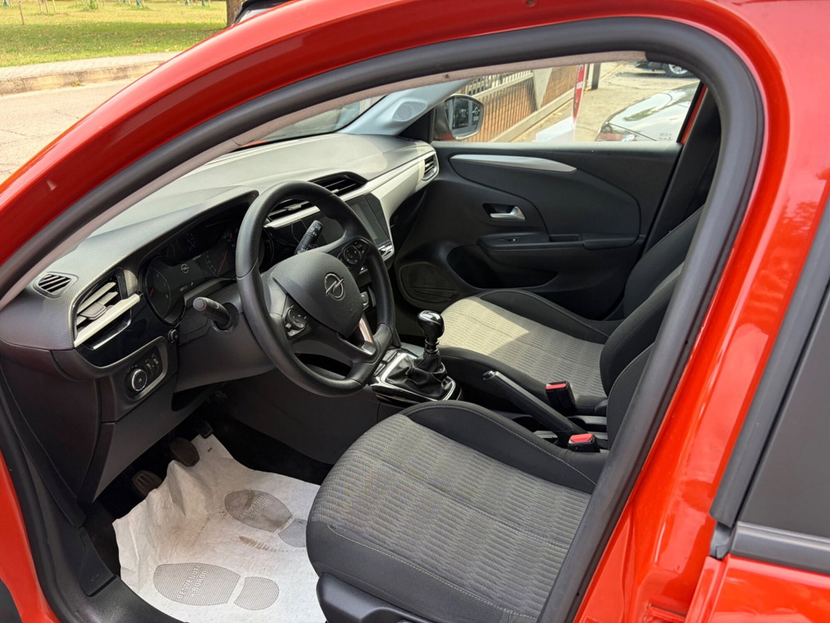 Opel Corsa 1.5 D 100 CV Edition (8)