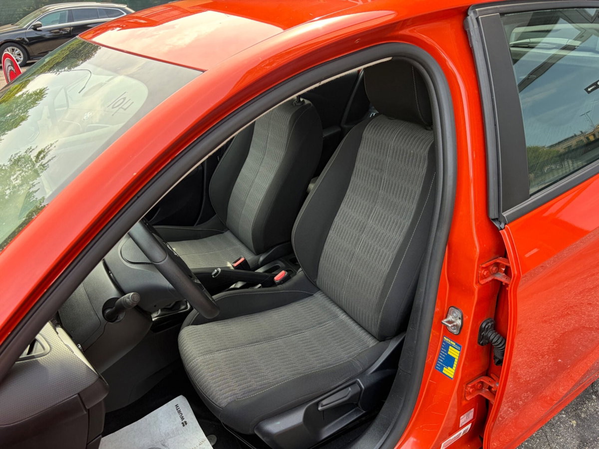 Opel Corsa 1.5 D 100 CV Edition (9)