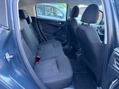 Peugeot 208 68 5 porte Access (10)