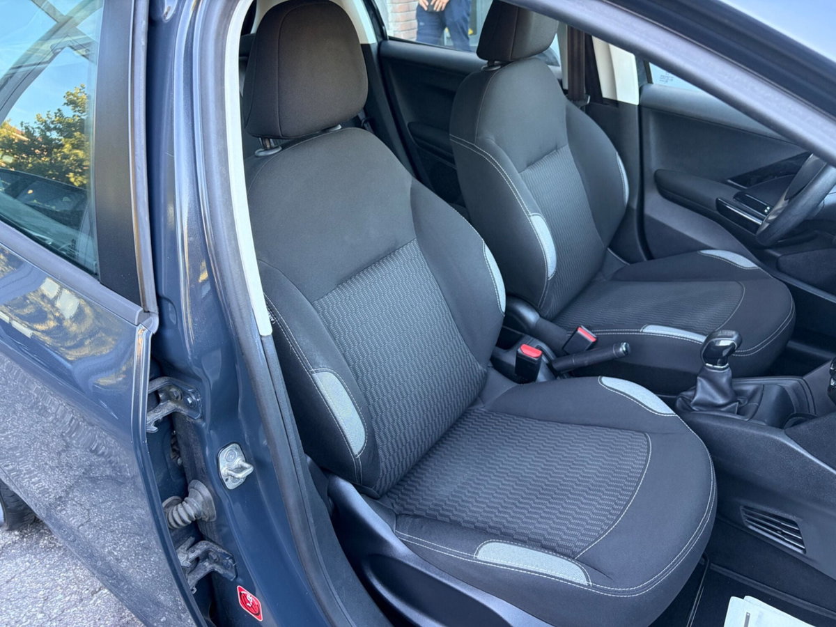 Peugeot 208 68 5 porte Access (12)