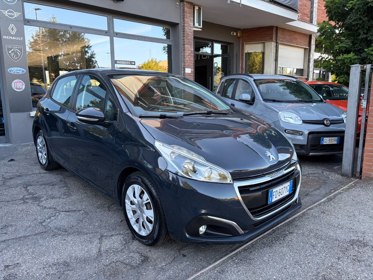 Peugeot 208 68 5 porte Access (2)