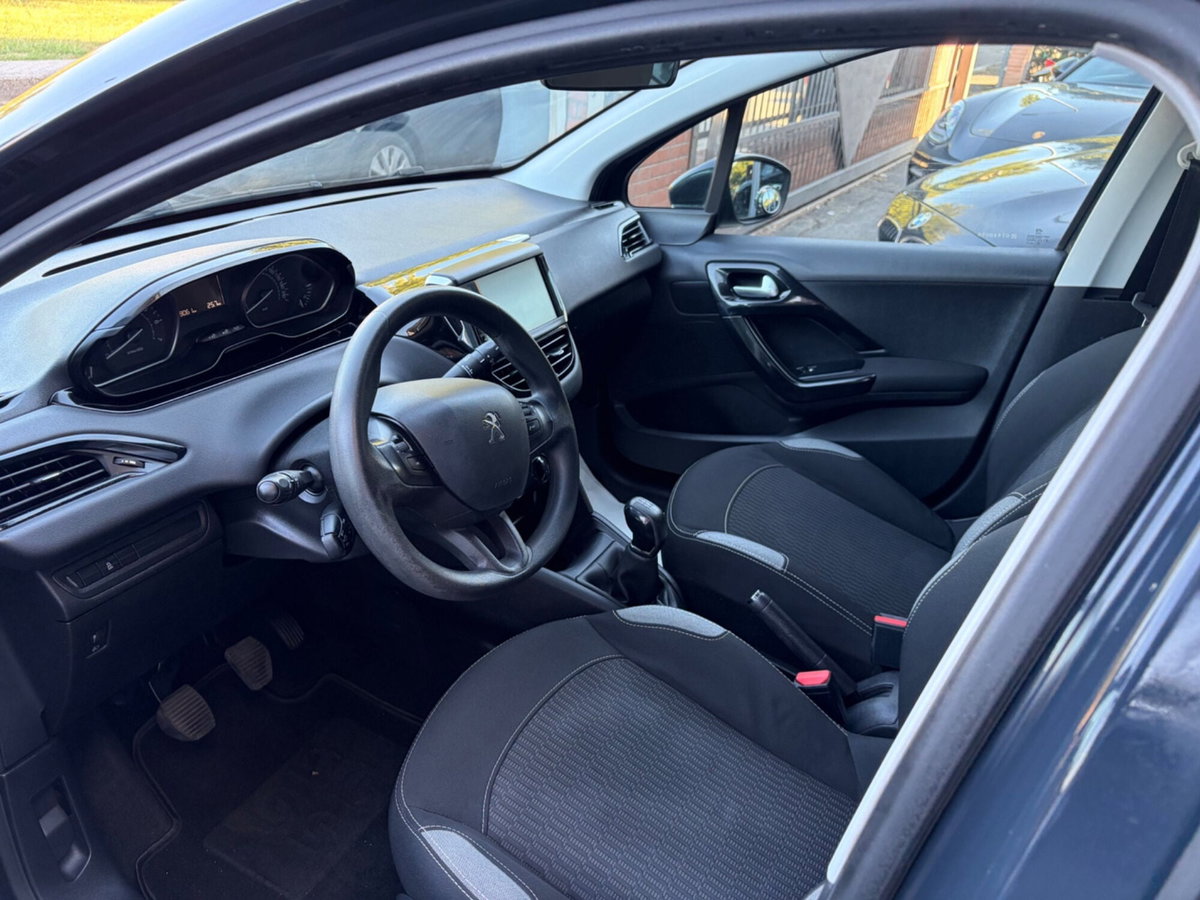 Peugeot 208 68 5 porte Access (8)