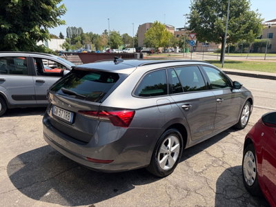 Skoda Octavia Station Wagon 2.0 TDI EVO SCR 150 CV DSG 4x4 Wagon Executive (4)
