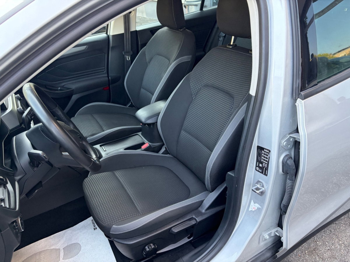 Ford Focus Station Wagon 1.5 EcoBlue 120 CV automatico SW Business (9)