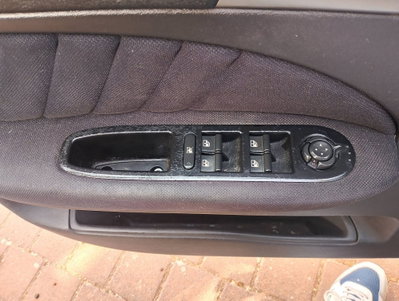 Alfa Romeo 159 1.9 JTDm 150CV Progression (18)