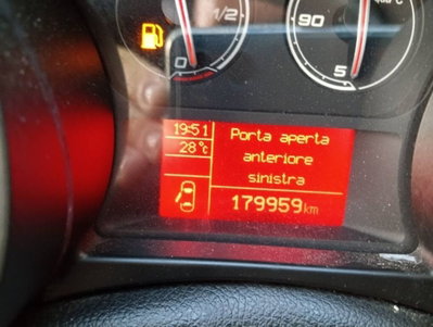 Alfa Romeo Giulietta 2.0 JTDm Exclusive 150cv E5+ (10)