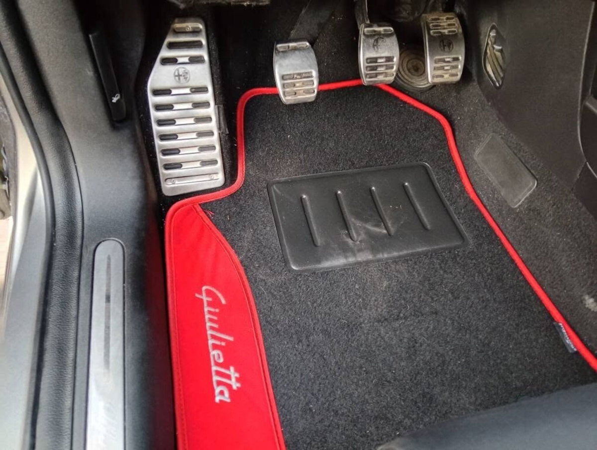 Alfa Romeo Giulietta 2.0 JTDm Exclusive 150cv E5+ (14)