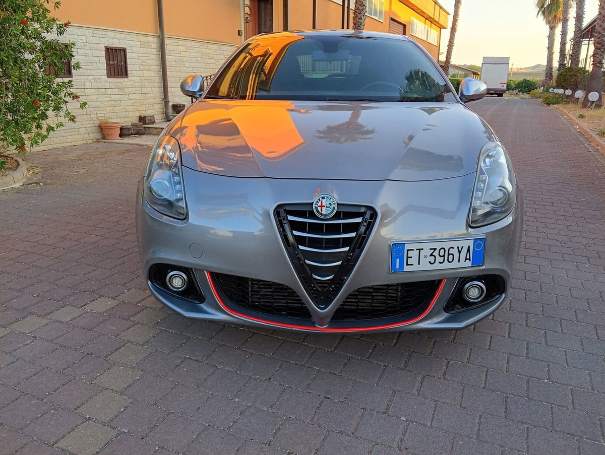 Alfa Romeo Giulietta 2.0 JTDm Exclusive 150cv E5+ (5)