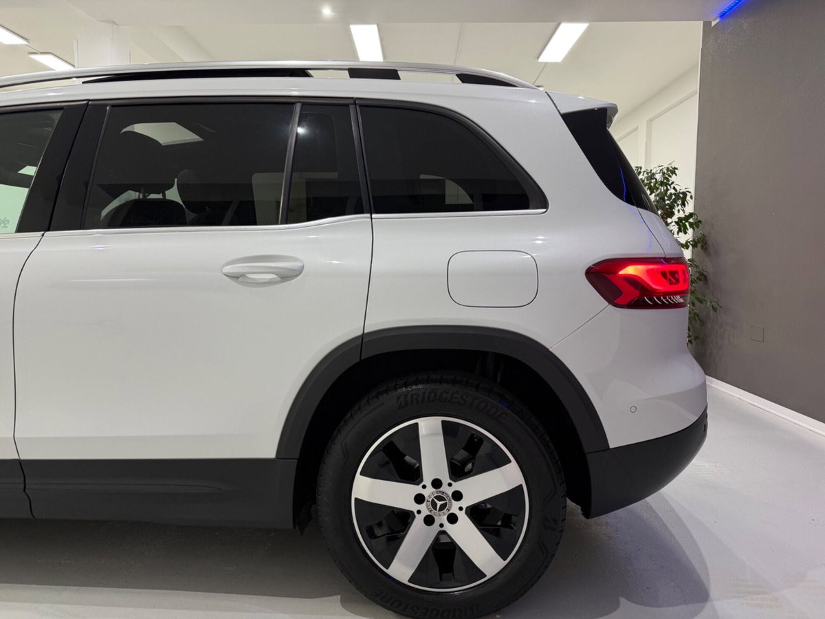 Mercedes-Benz GLB 180 d Automatic Sport (9)
