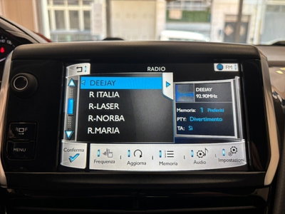 Peugeot 2008 e-HDi 92 CV Stop&Start Allure (15)